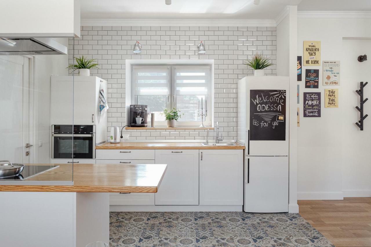 Scandi Apart Odessa Exterior photo